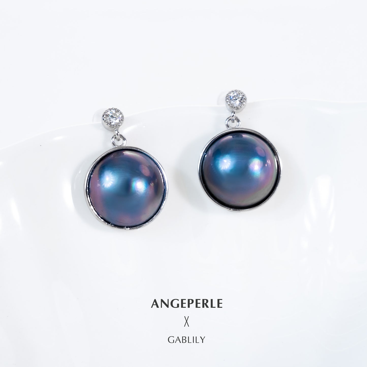 ANGEPERLE S925 Silver Seawater Mabe Pearl Earrings 13-14mm TSJYZB03