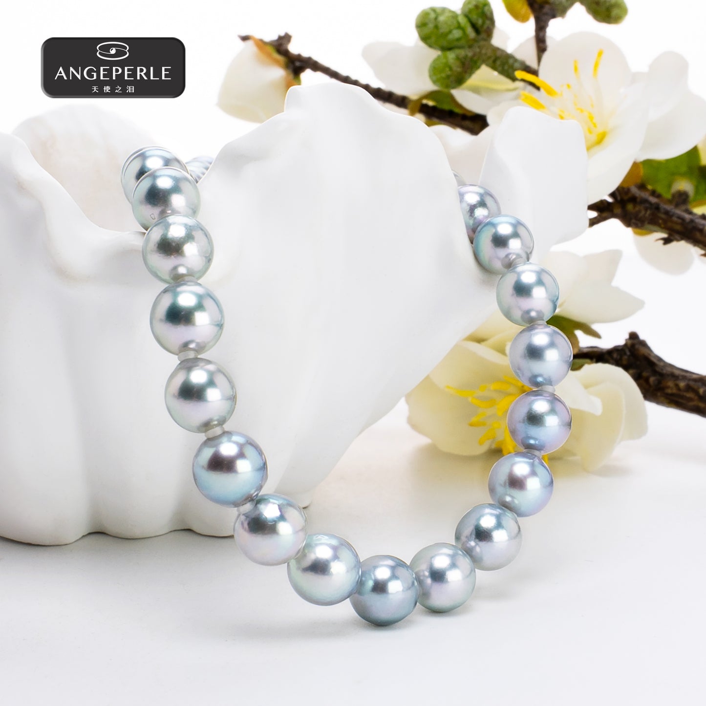 ANGEPERLE "Azure Dream" 14K Gold and Genuine madama (Top-Grade) Pearl Necklace TSJ1032