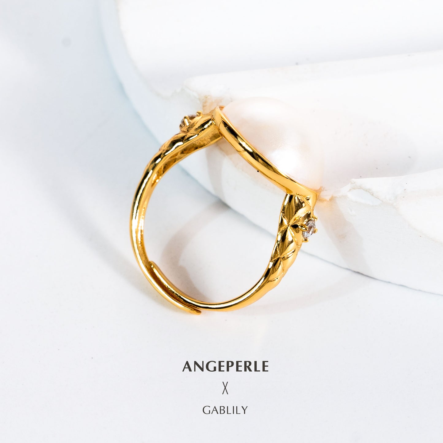 ANGEPERLE S925 Silver Ring with Saltwater Pearl and Mabe Pearl 12-13mm TSYM132